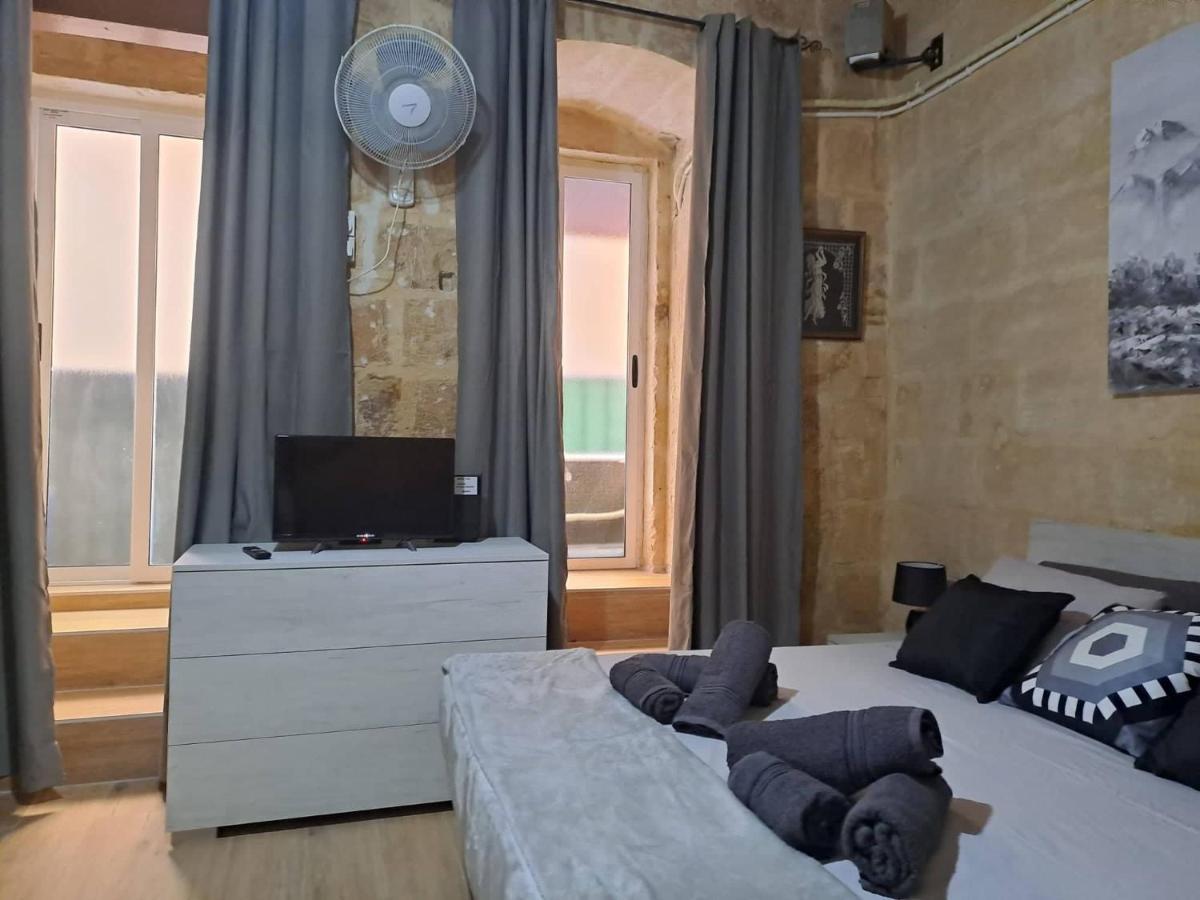 Lovely 1 Bedroom Apartment In The Heart Of Valletta Exterior photo